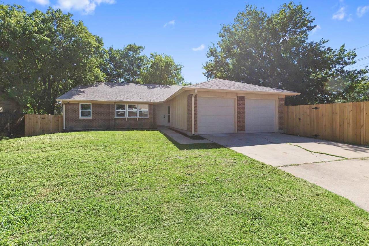 1800 Nicole Cir - Photo 1
