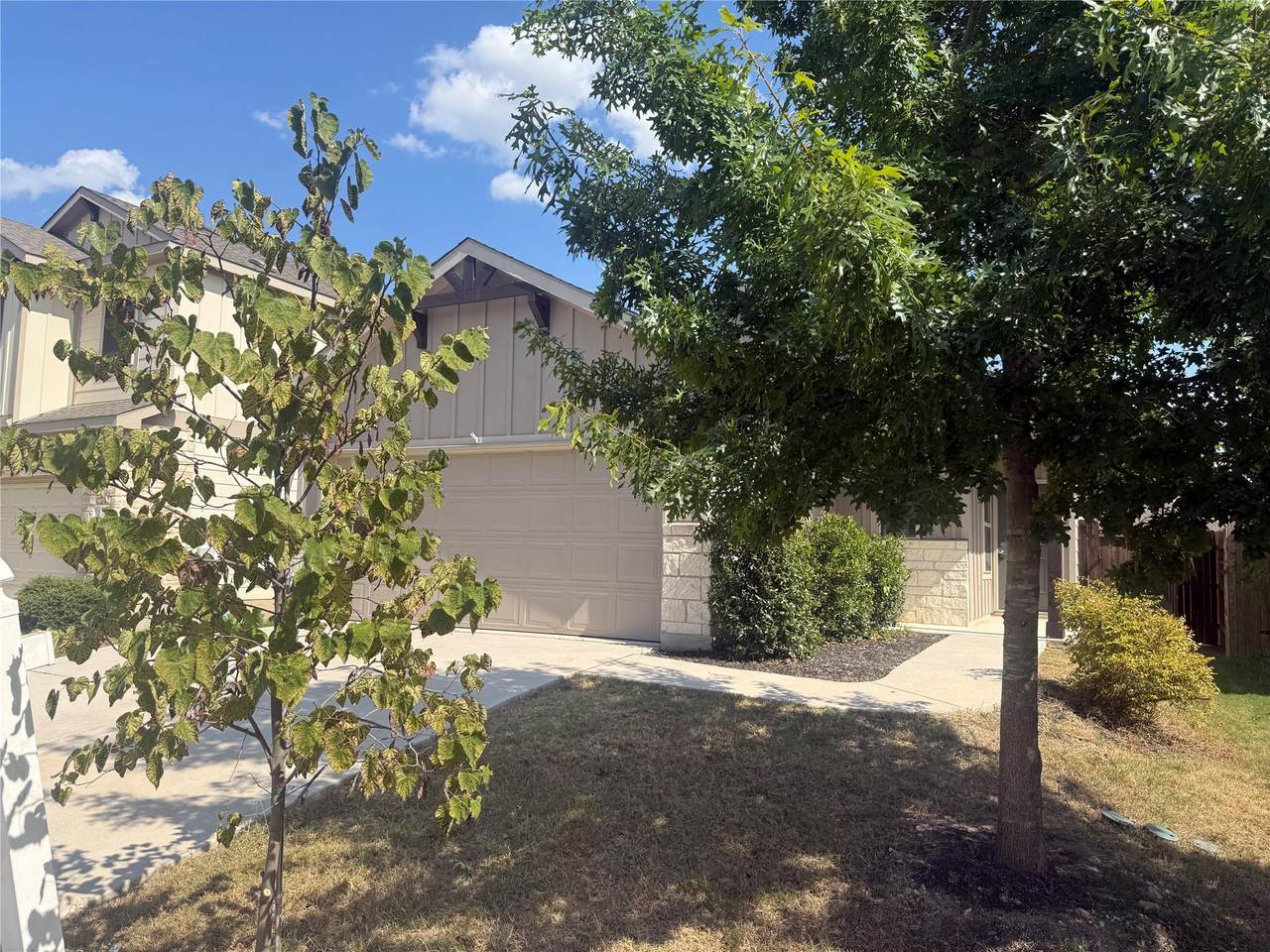 217 La Dera Dr - Photo 1
