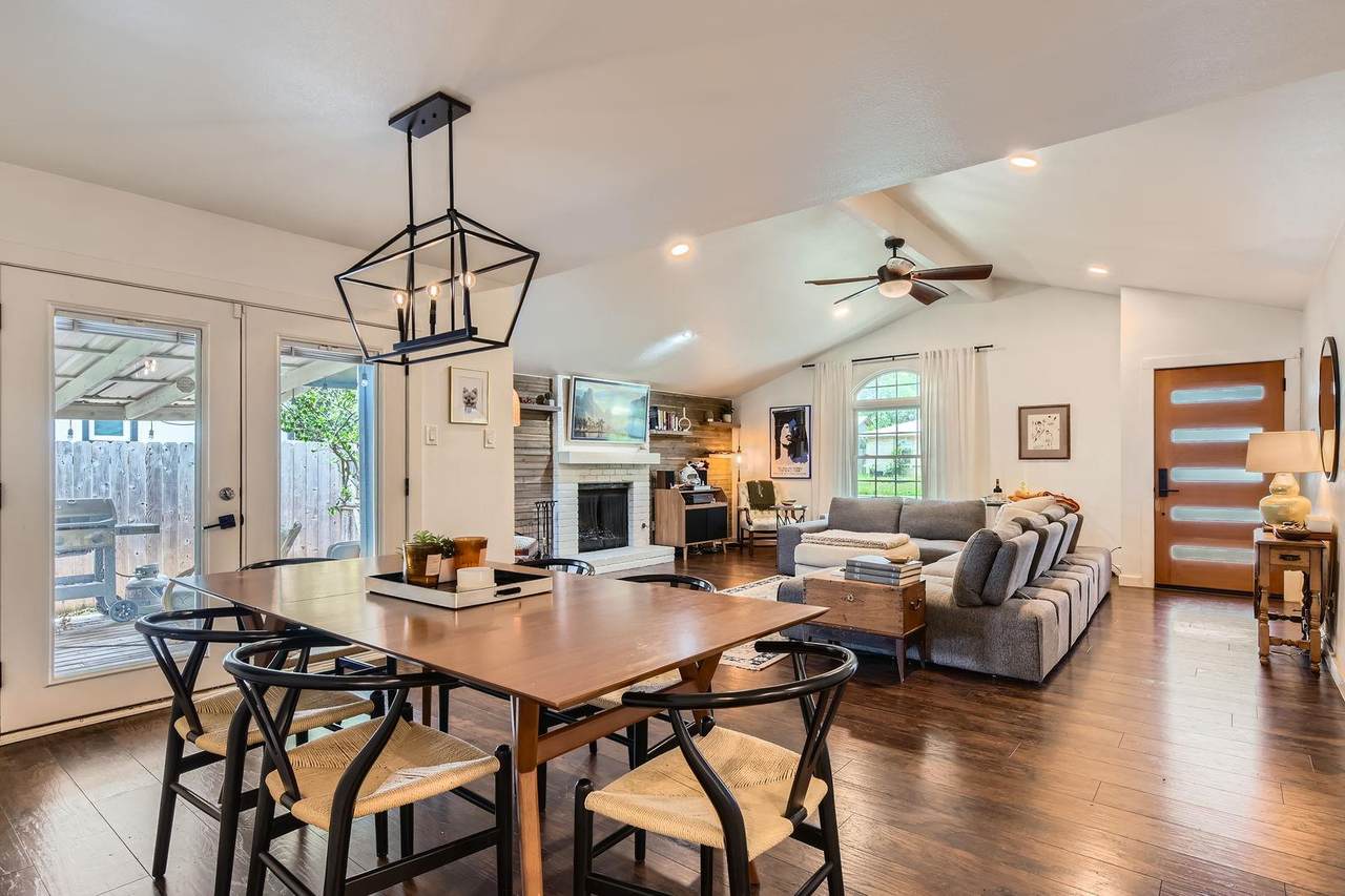 7905 Wycombe Dr - Photo 1