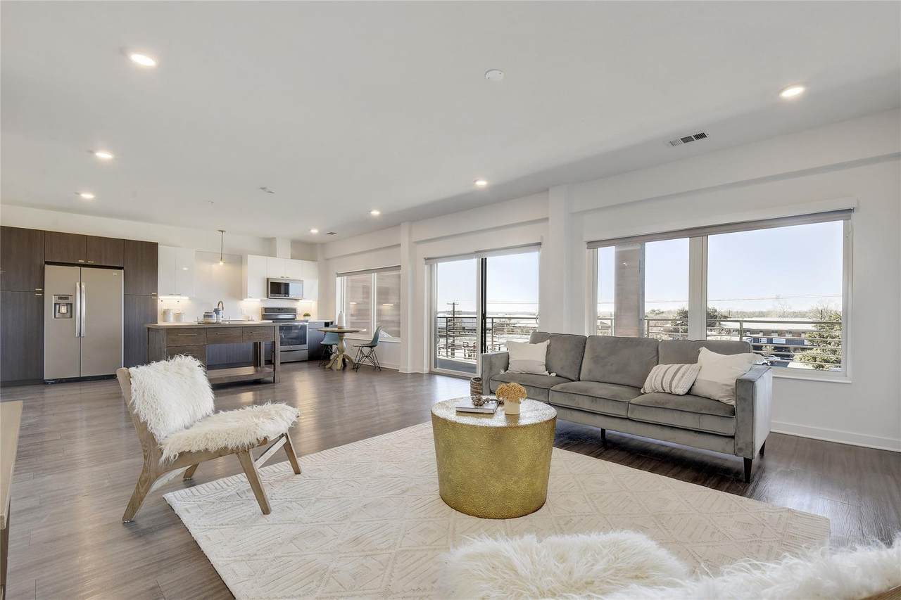 4361 Congress Ave - Photo 1