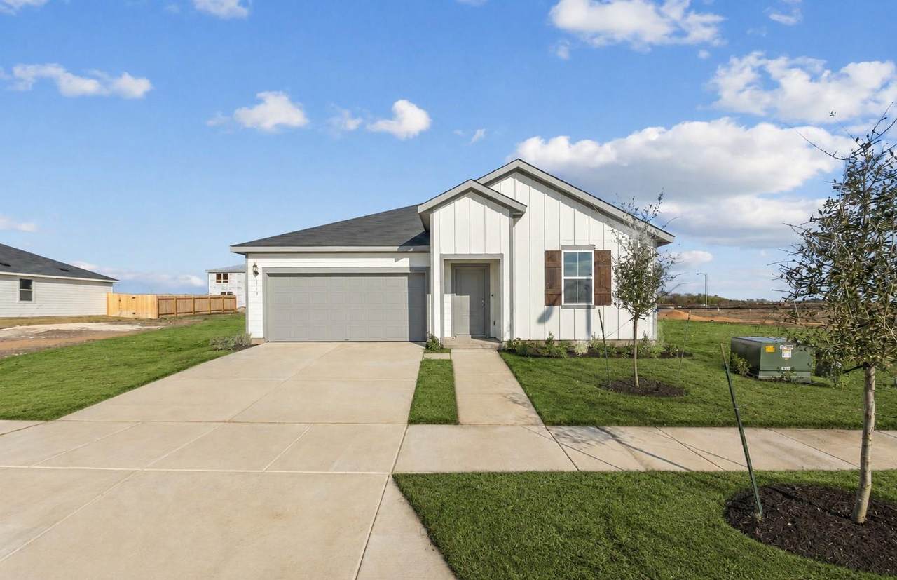 113 Lindheimer Ln - Photo 1