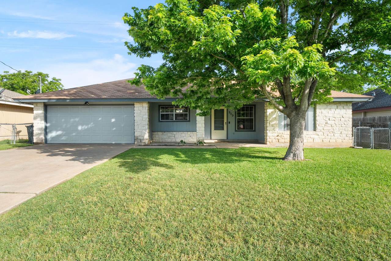 909 Garden View Dr - Photo 1