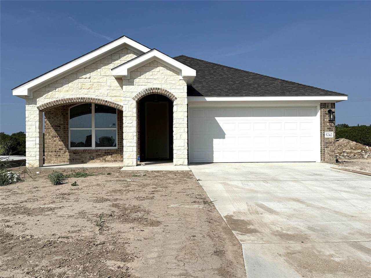 5242 Lassen Ln - Photo 1
