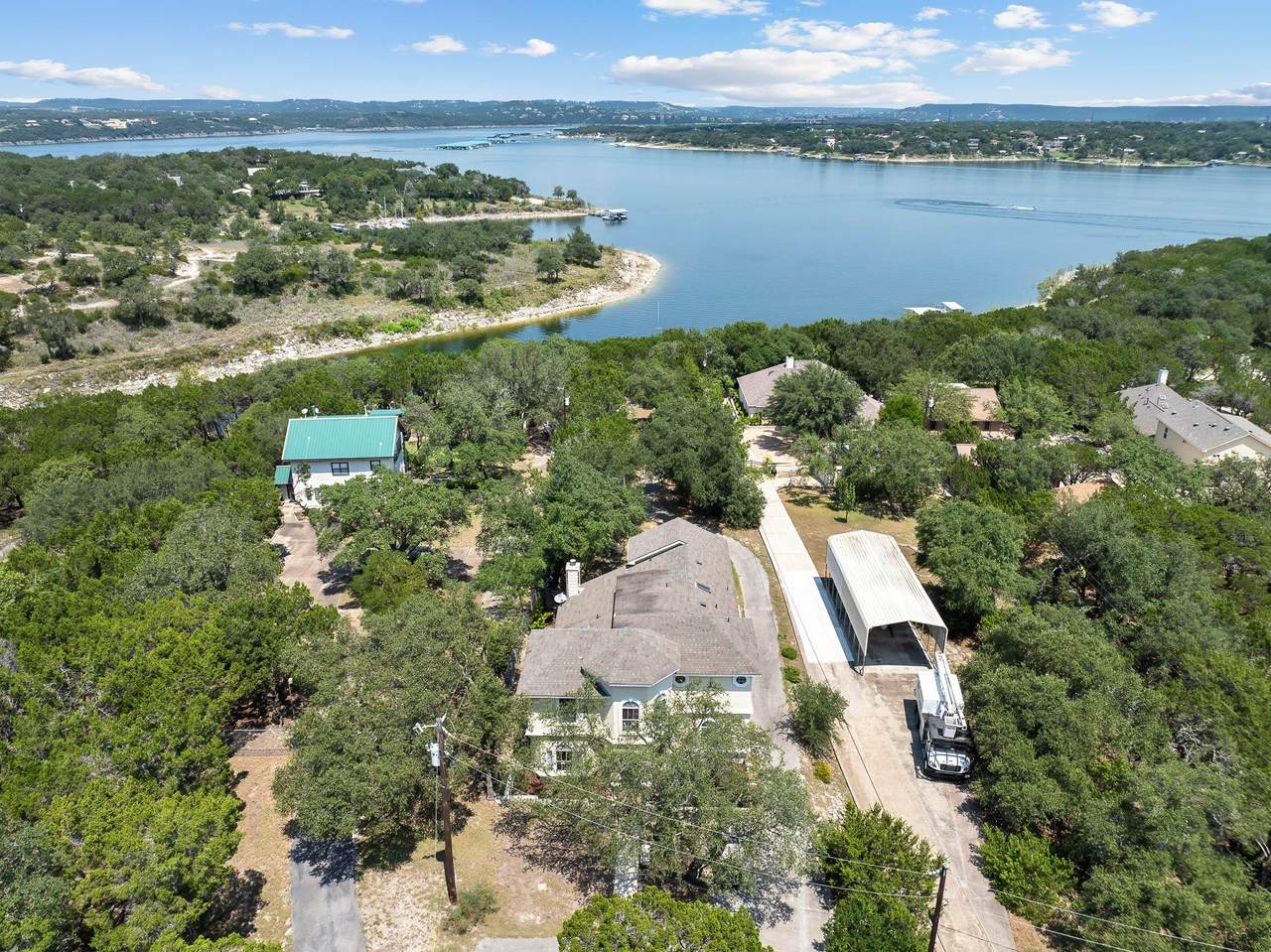 17004 Sleepy Hollow Dr - Photo 1