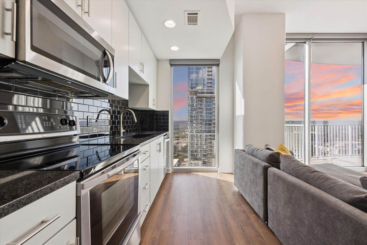 360 Nueces St - Photo 1