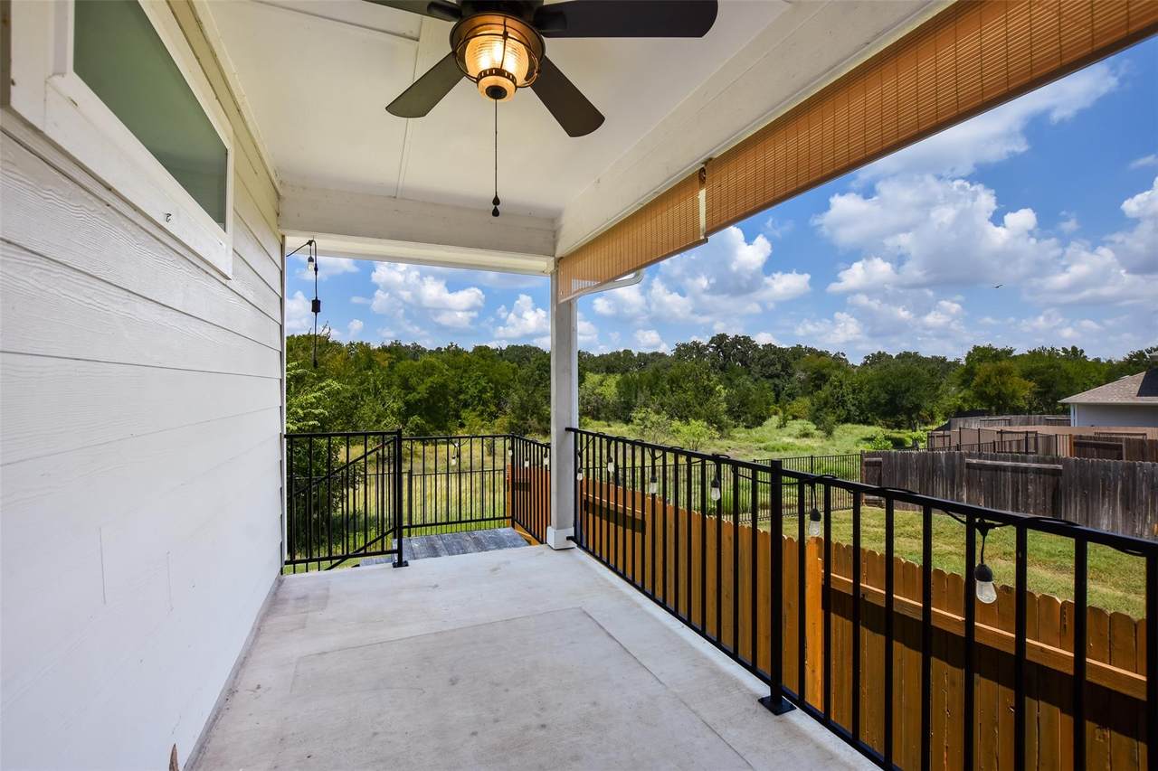 341 Gaida Loop - Photo 1