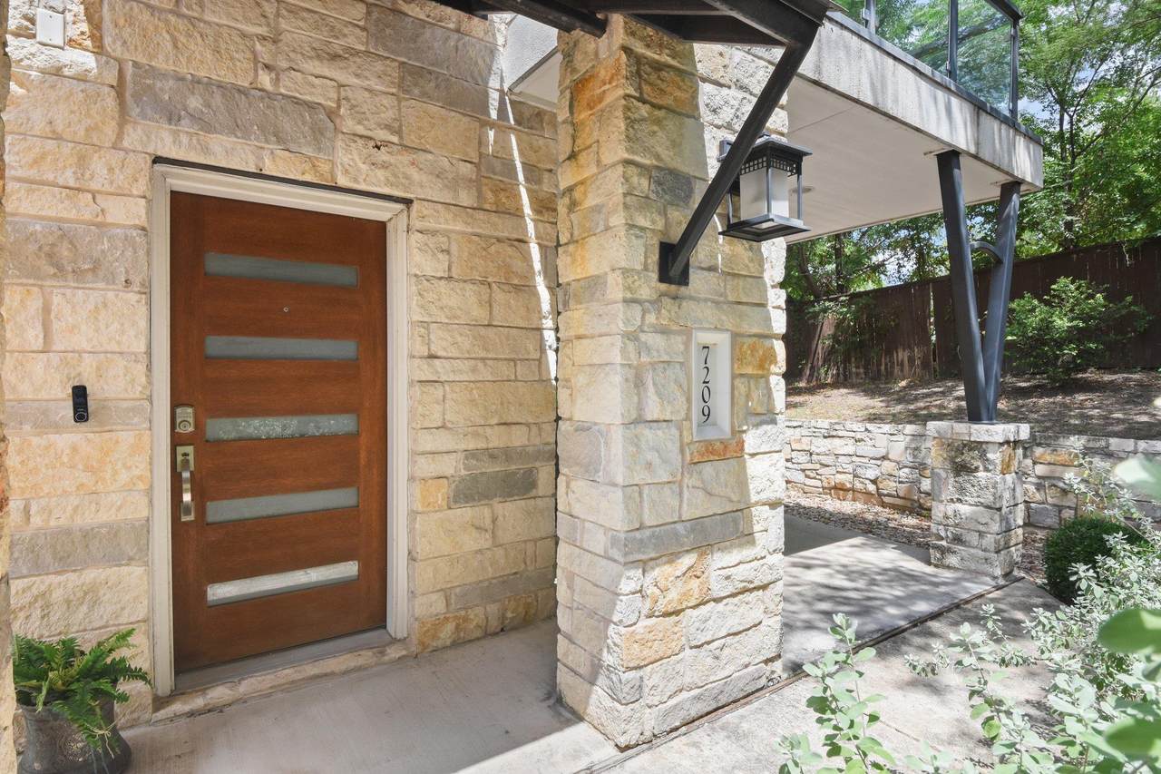 7209 Bassett Ct - Photo 1