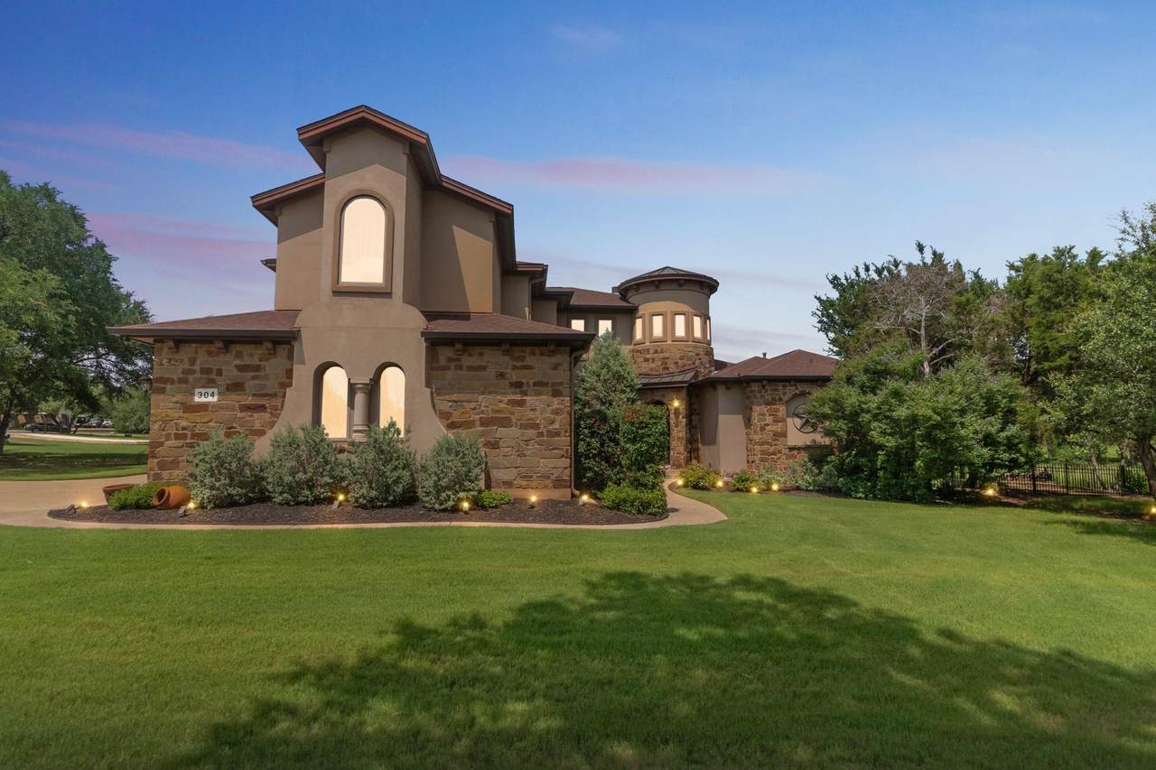 304 Pheasant Meadow - Photo 1