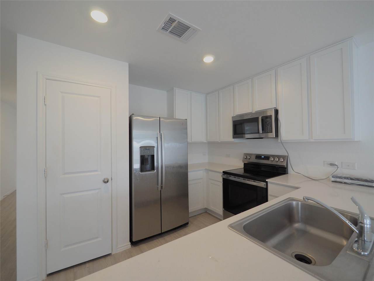 337 Rancho Del Cielo Loop - Photo 1