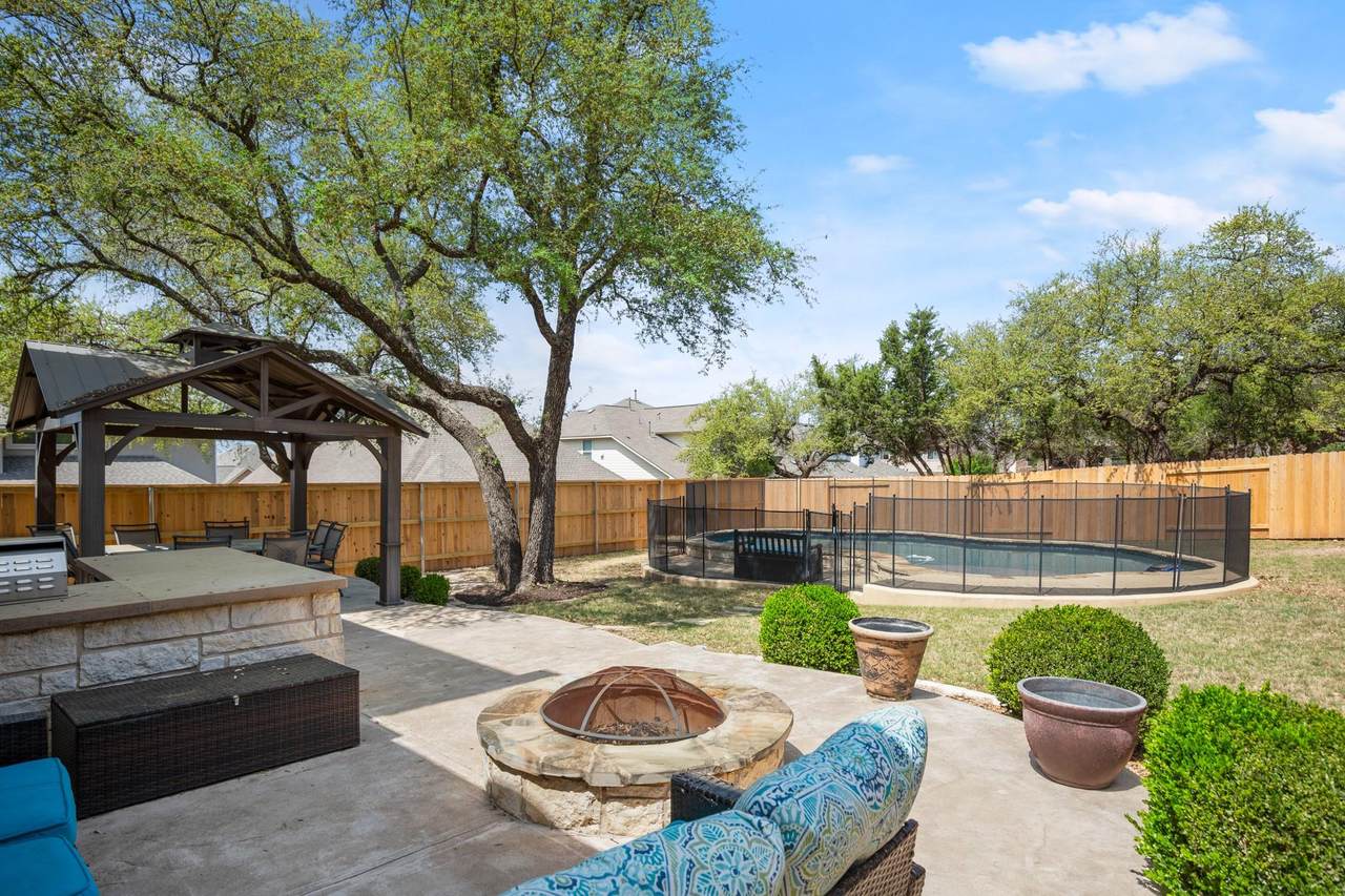 2401 Yaupon Range Dr - Photo 1