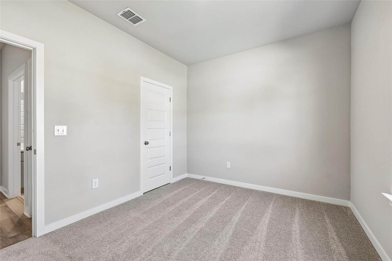 https://bt-photos.global.ssl.fastly.net/austin/1280_boomver_4_7847387-2.jpg