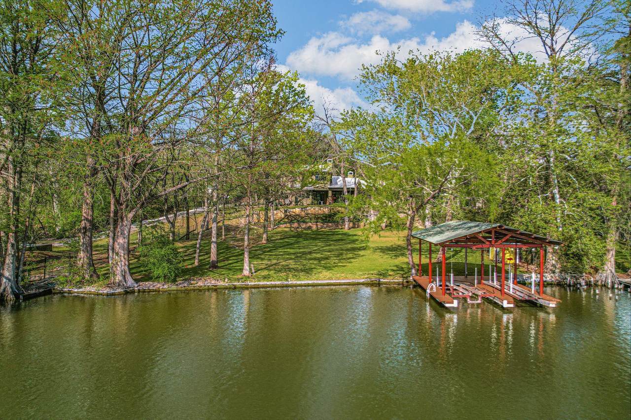 1707 River Hills Rd - Photo 1
