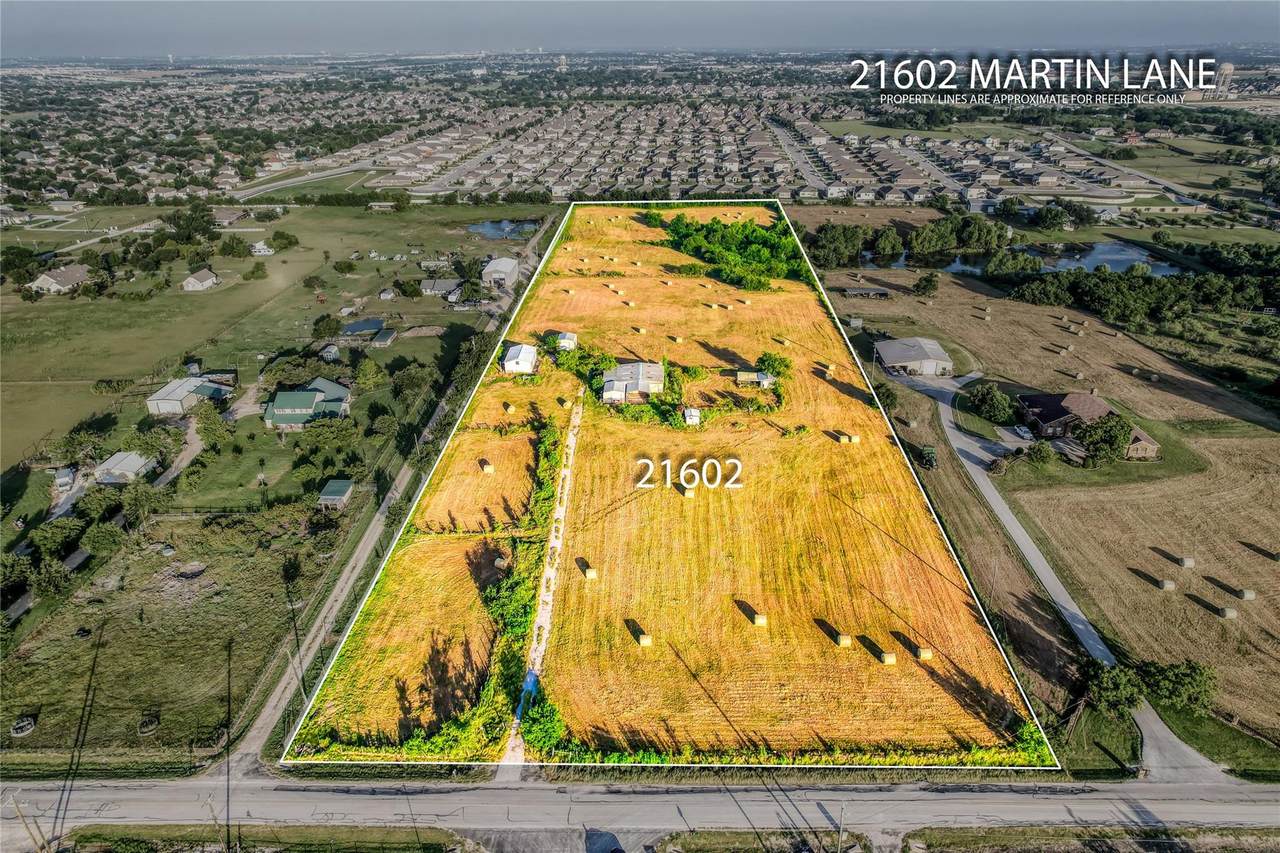 21602 Martin Ln - Photo 1