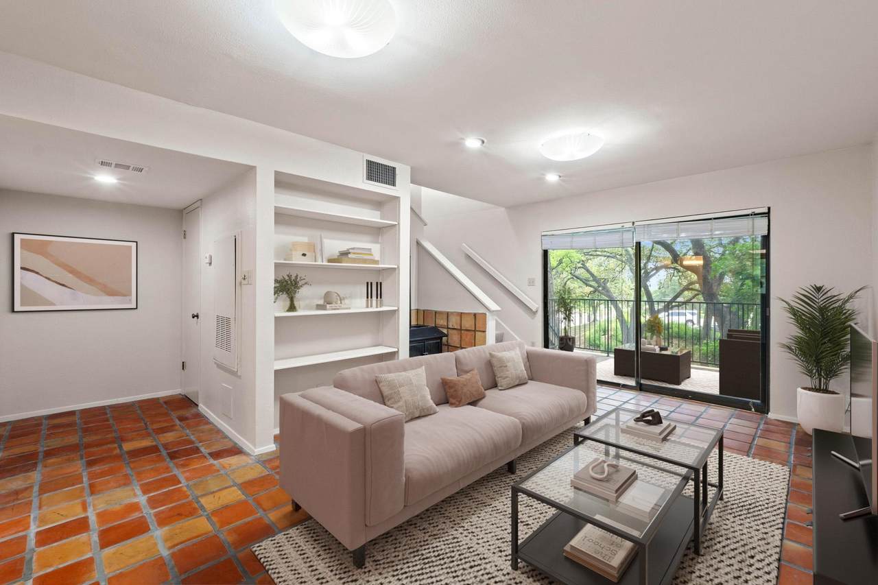 1135 Barton Hills Dr - Photo 1