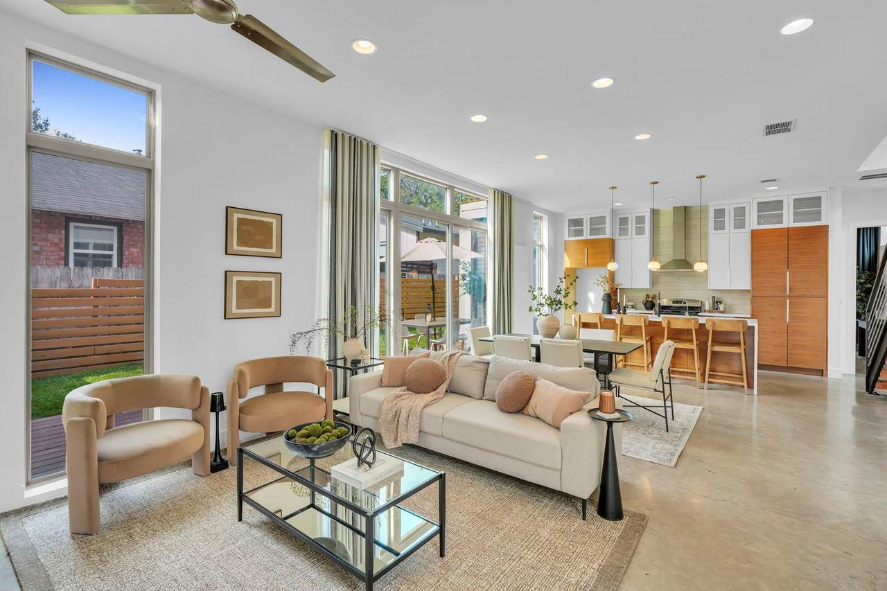 1132 Salina St - Photo 1