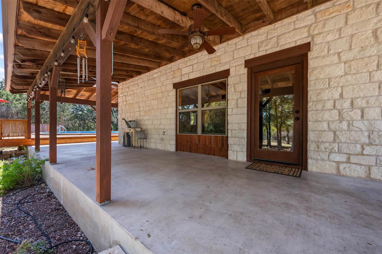 507 County Road 200D - Photo 1