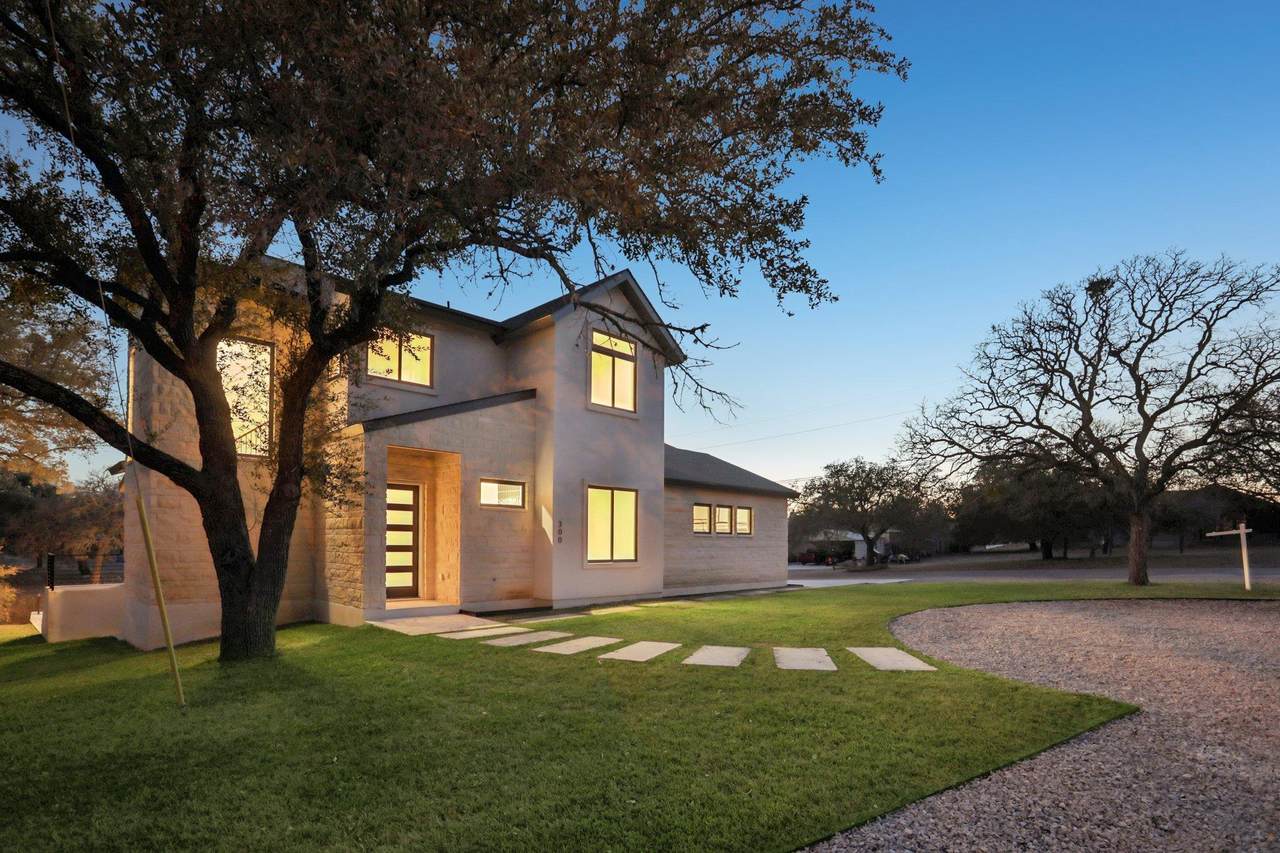 300 Deer Dr - Photo 1