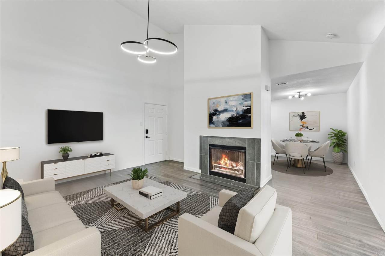 8600 Fathom Cir - Photo 1