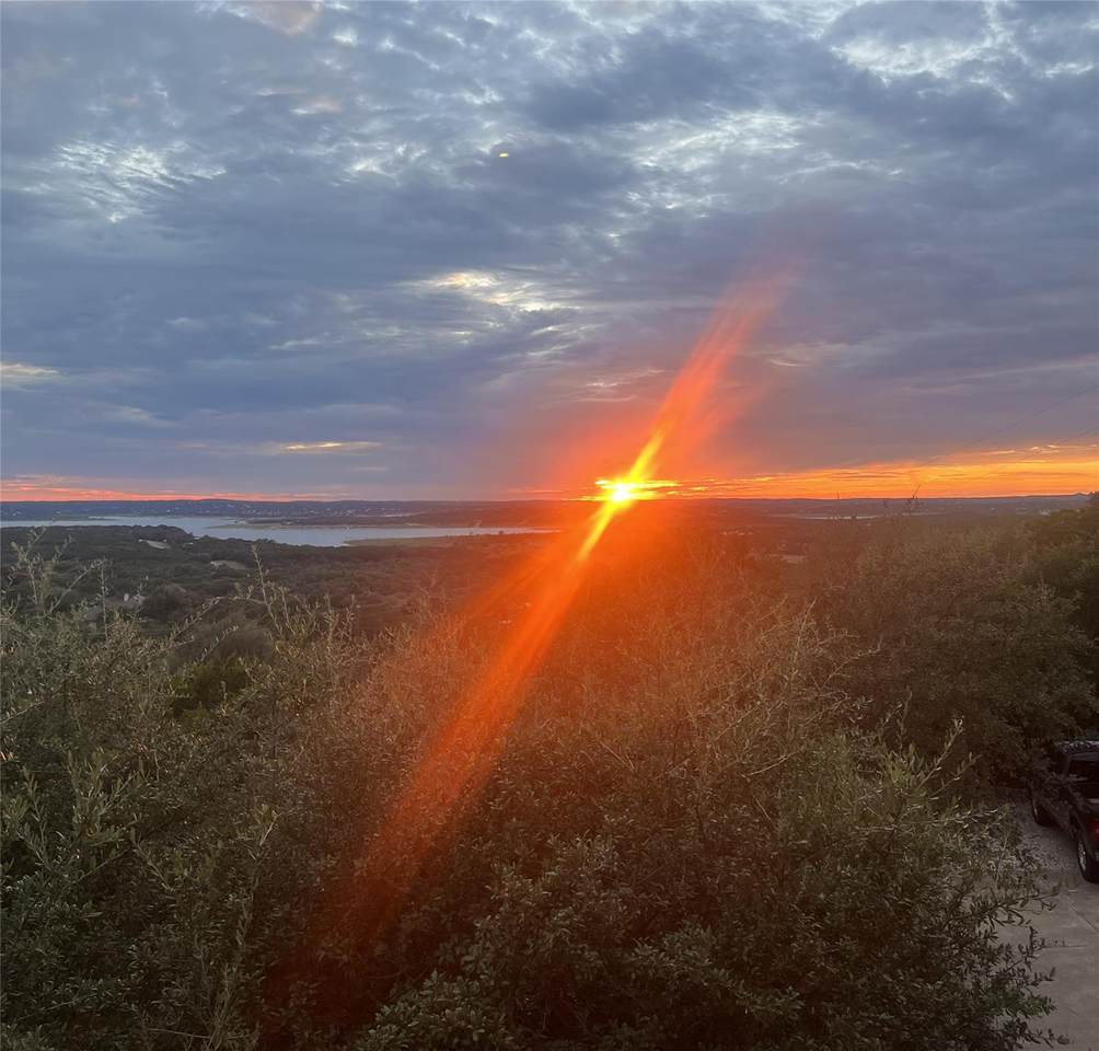 https://bt-photos.global.ssl.fastly.net/austin/1280_boomver_4_2672726-2.jpg