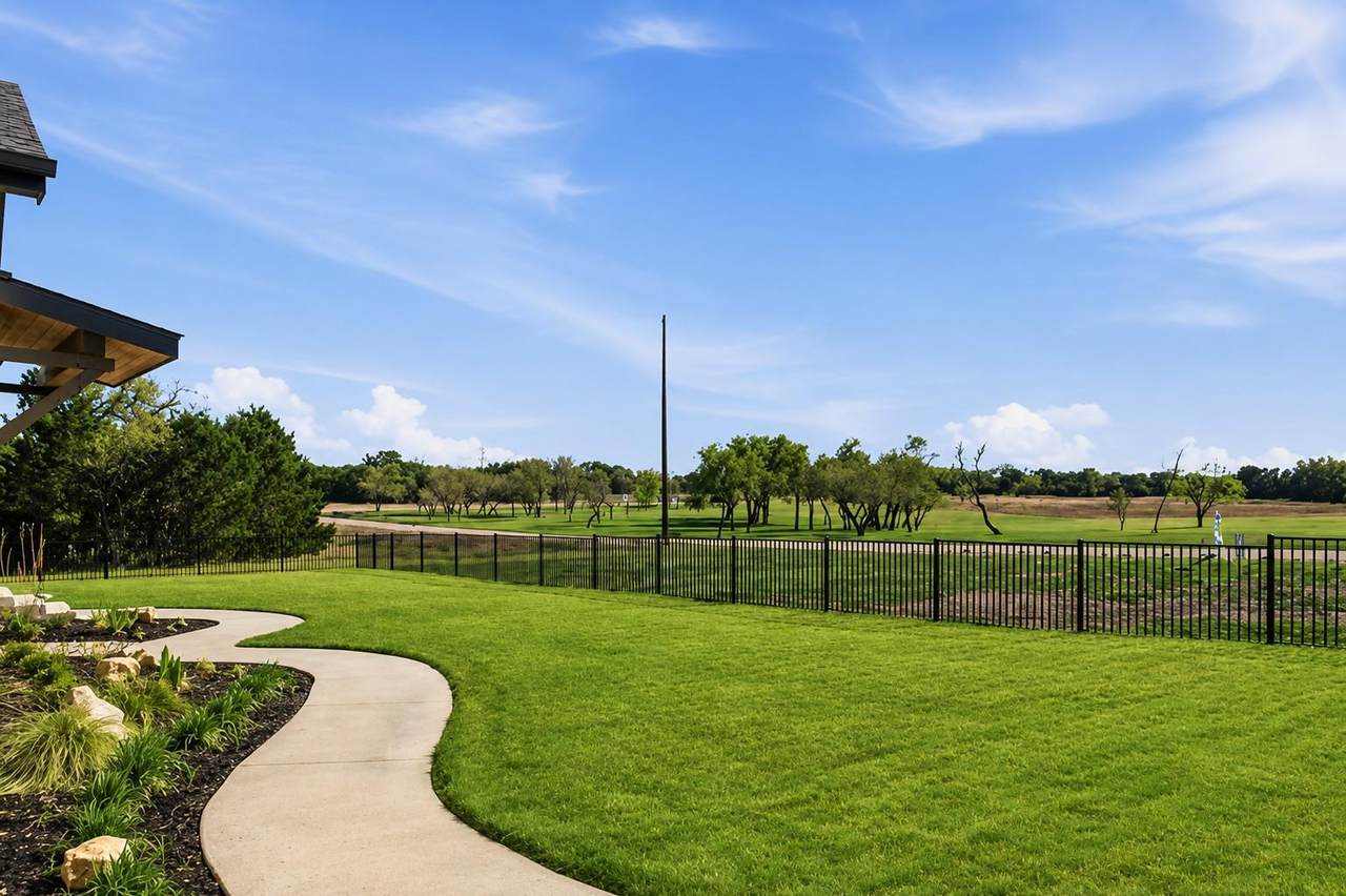 https://bt-photos.global.ssl.fastly.net/austin/1280_boomver_6_3859726-2.jpg