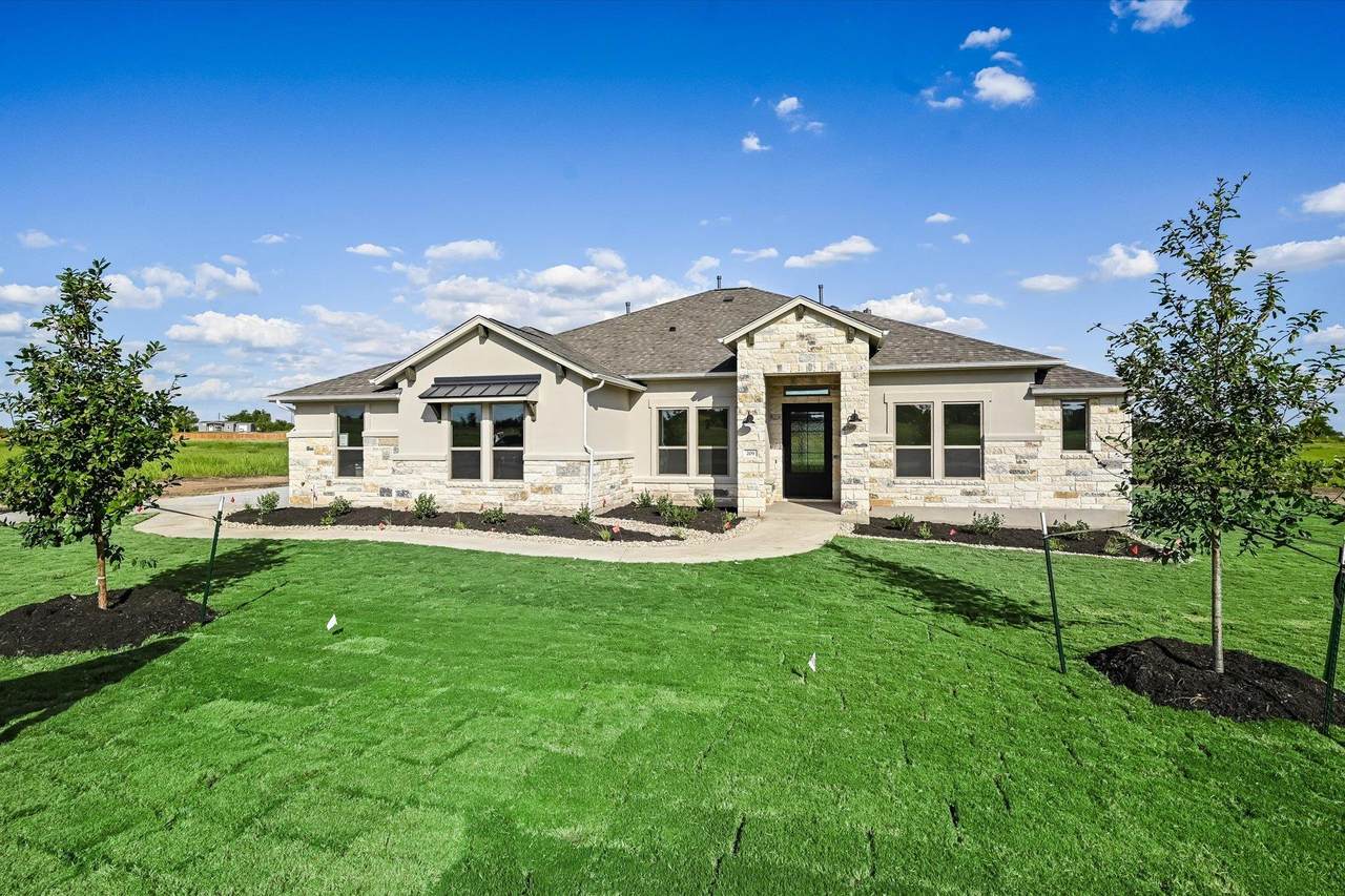 209 Scofield Ave - Photo 1