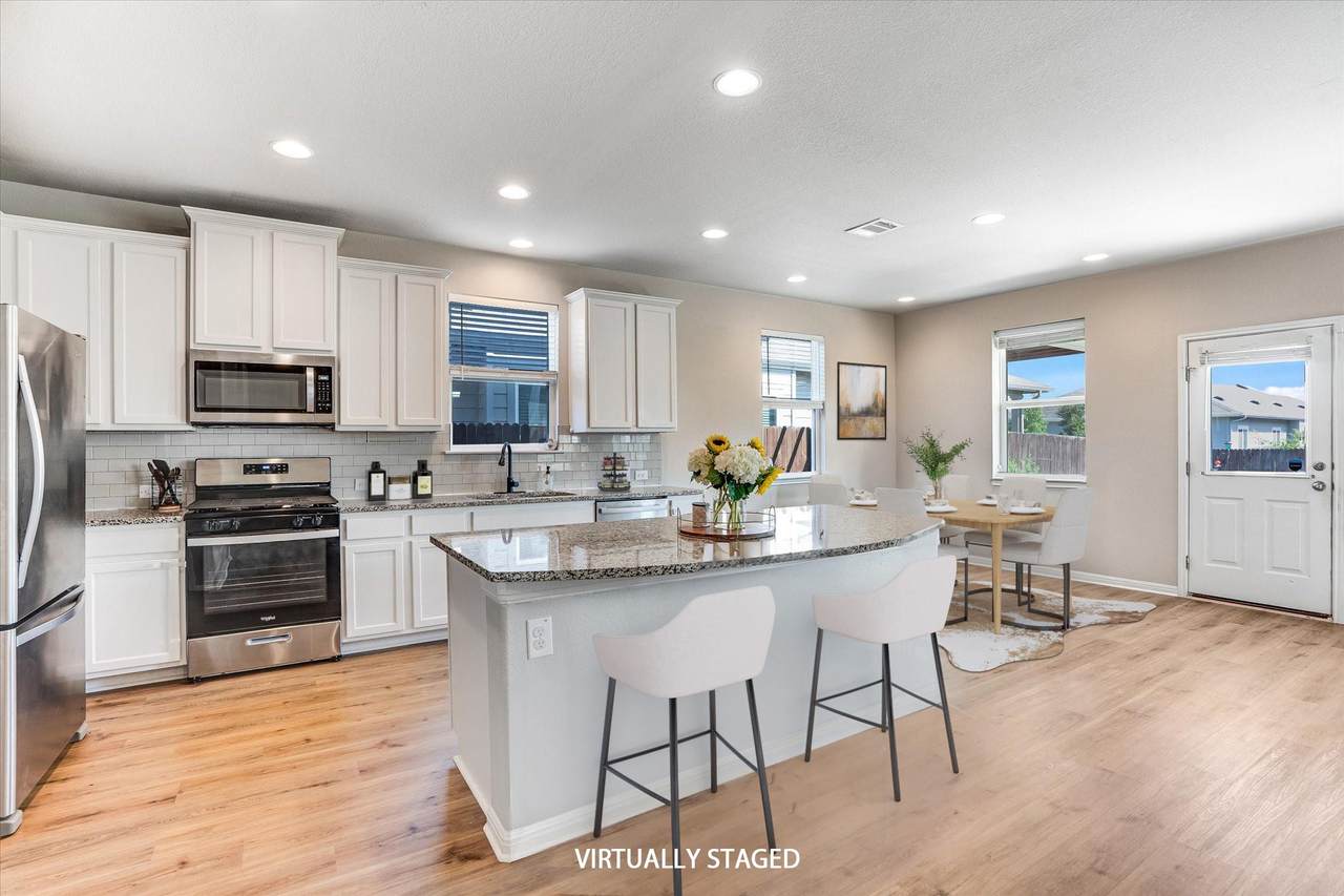 6304 Gunflint Dr - Photo 1