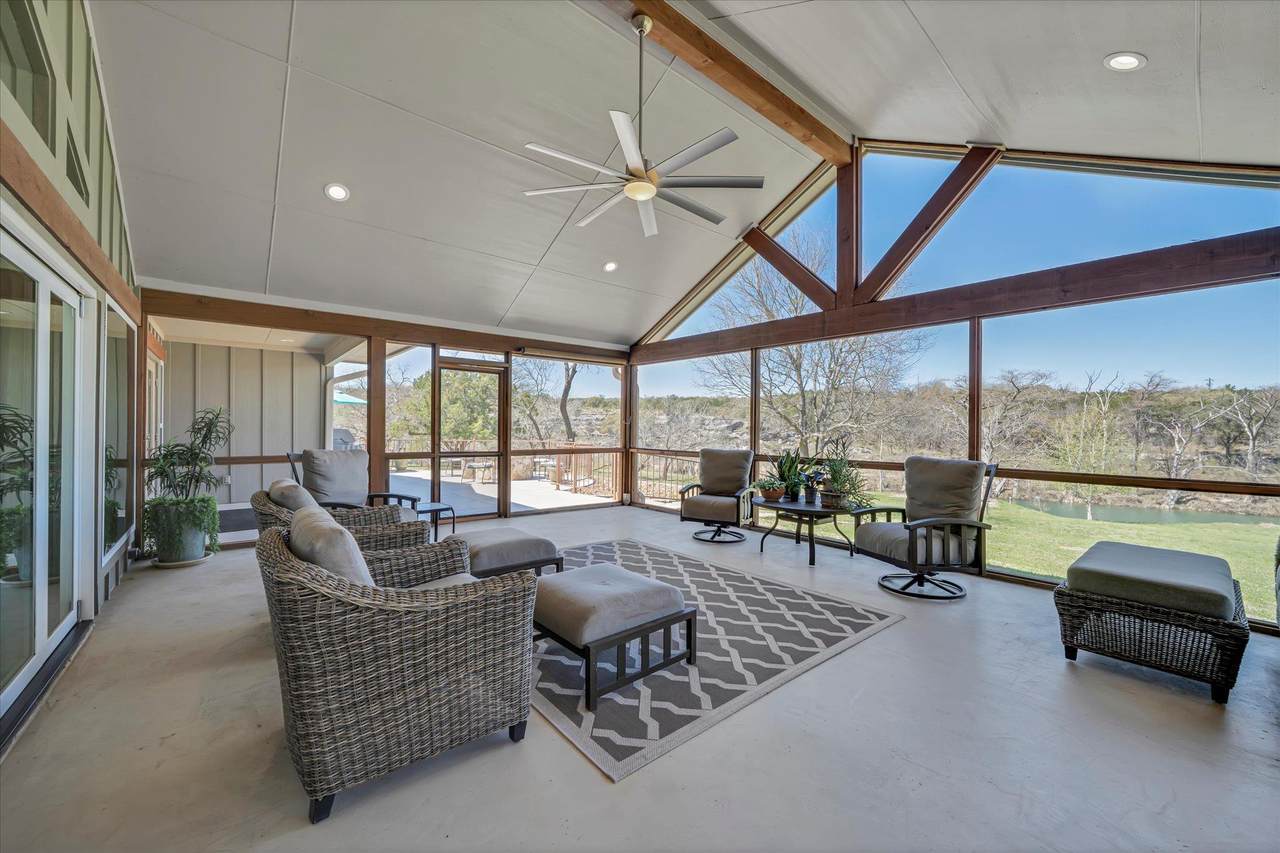 204 Blanco Bend Dr - Photo 1