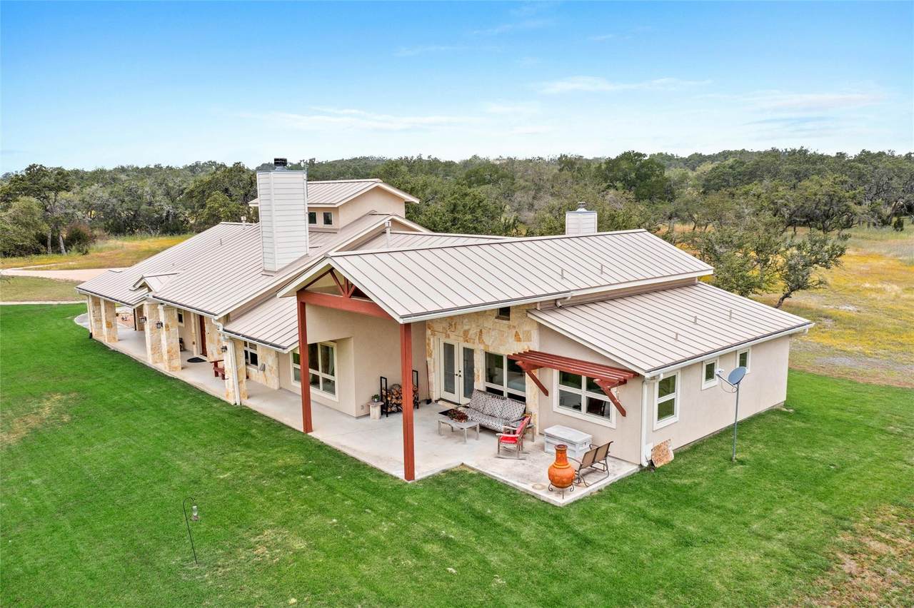 426 Preiss Ranch Rd - Photo 1