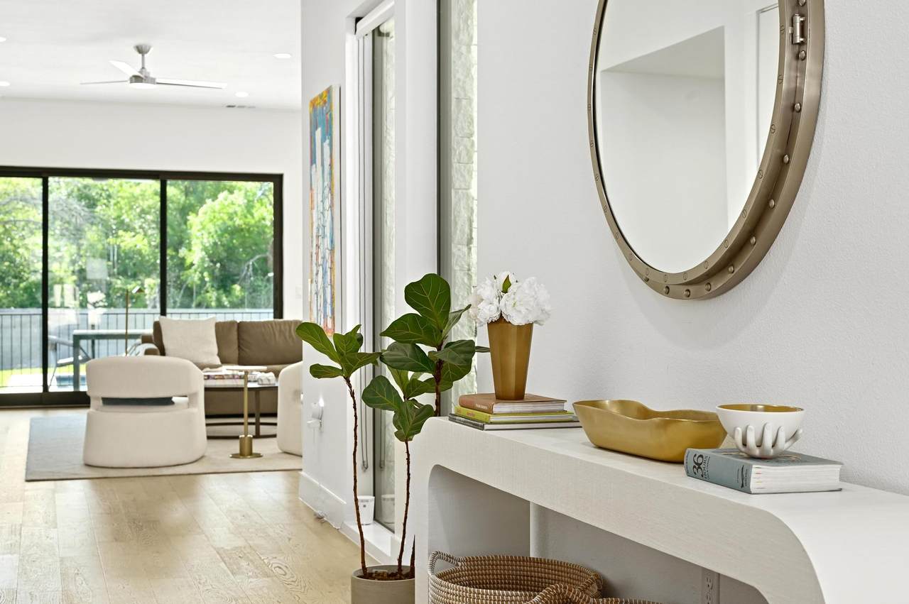 5515 Jim Hogg Ave - Photo 1