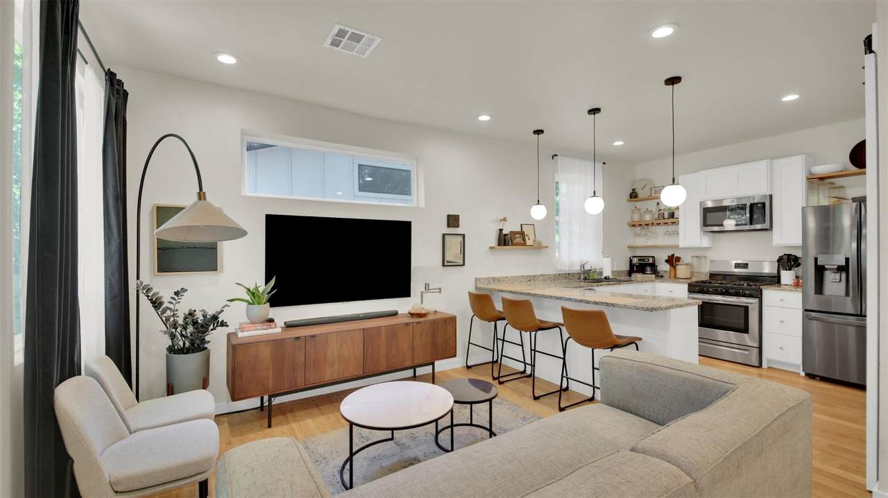 510 Blackson Ave - Photo 1