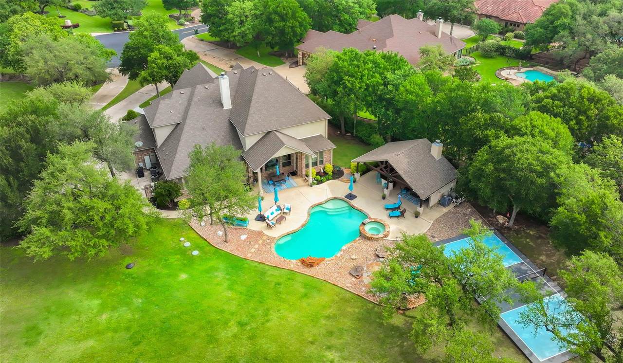213 Vista Ln - Photo 1