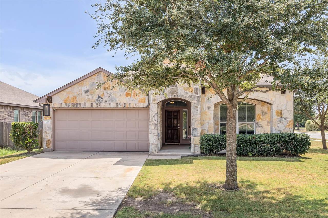 100 Balsam St - Photo 1