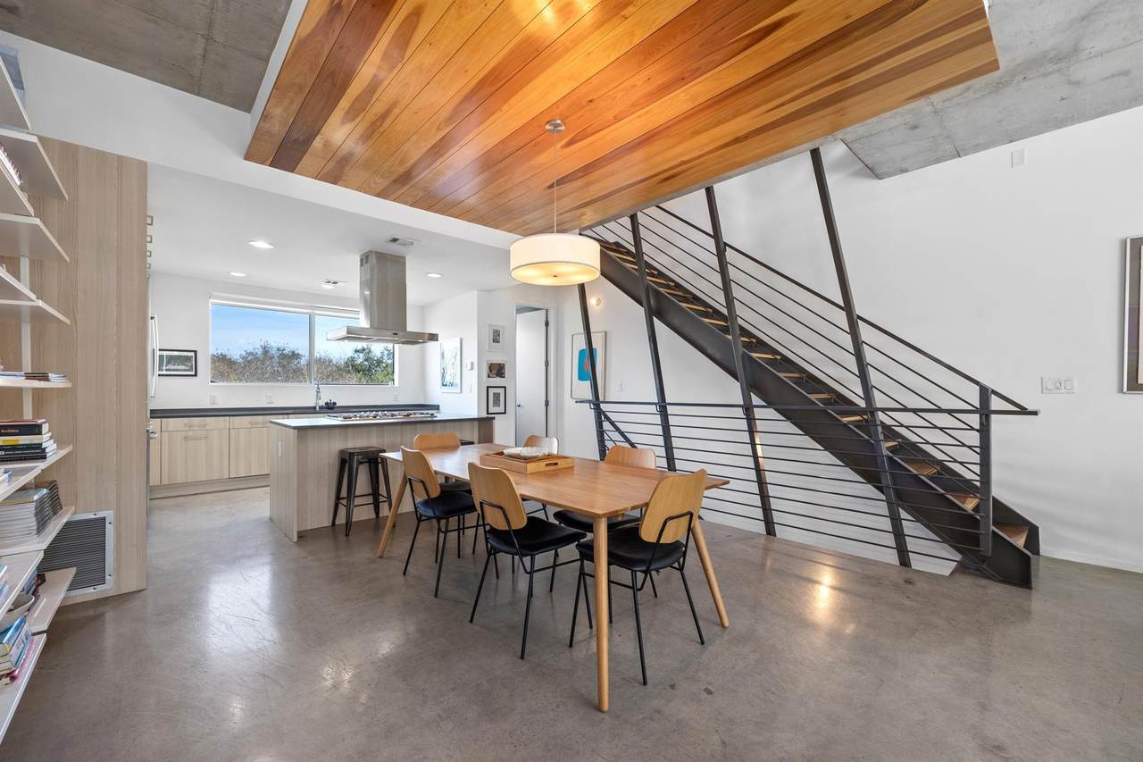 2301 5th St - Photo 1