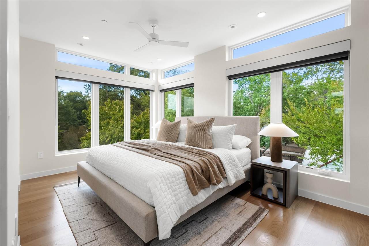 1603 Woodlawn Blvd - Photo 1