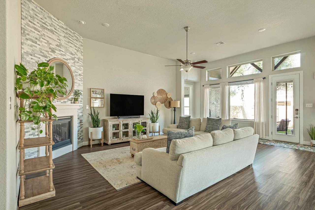 2021 Bear Creek Dr - Photo 1