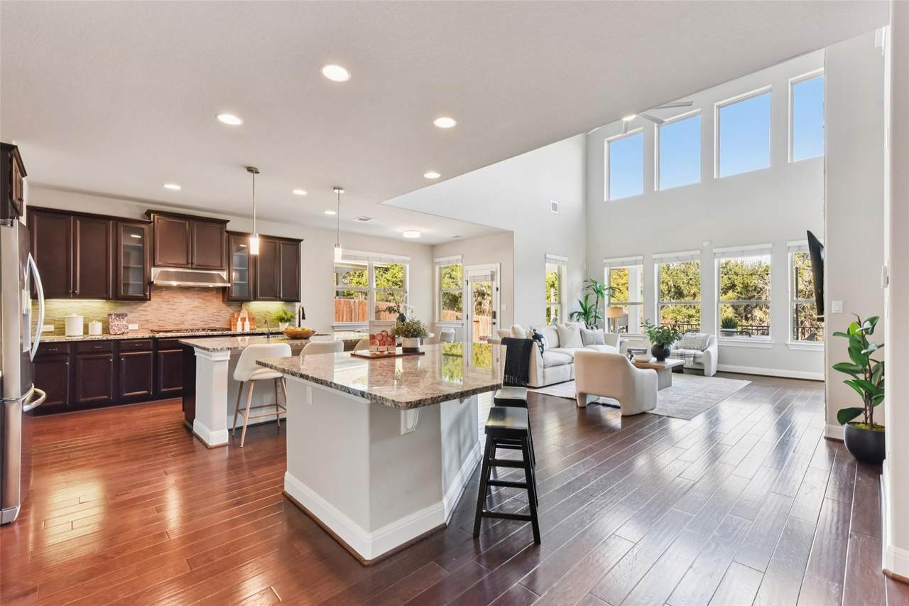 5629 Siragusa Dr - Photo 1