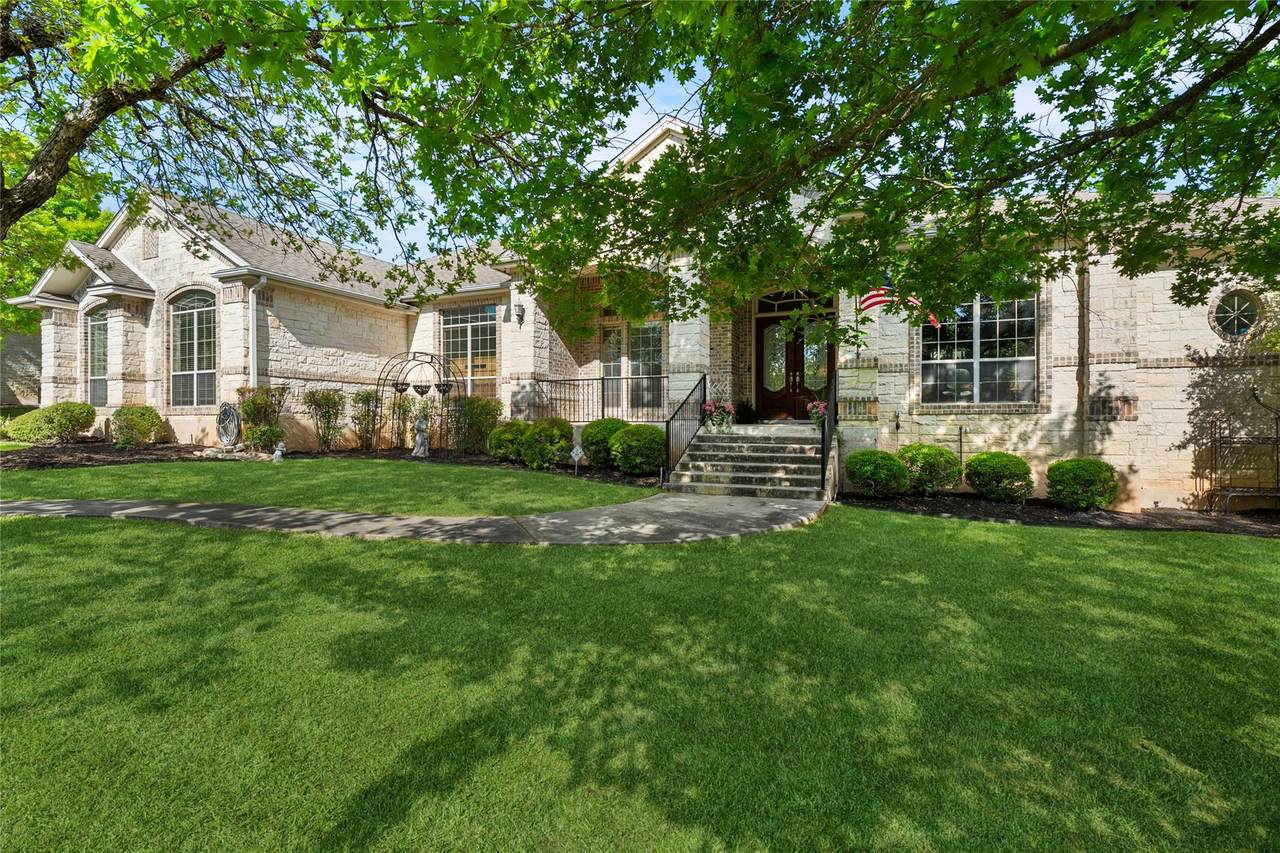 205 Majestic Oak Ln - Photo 1