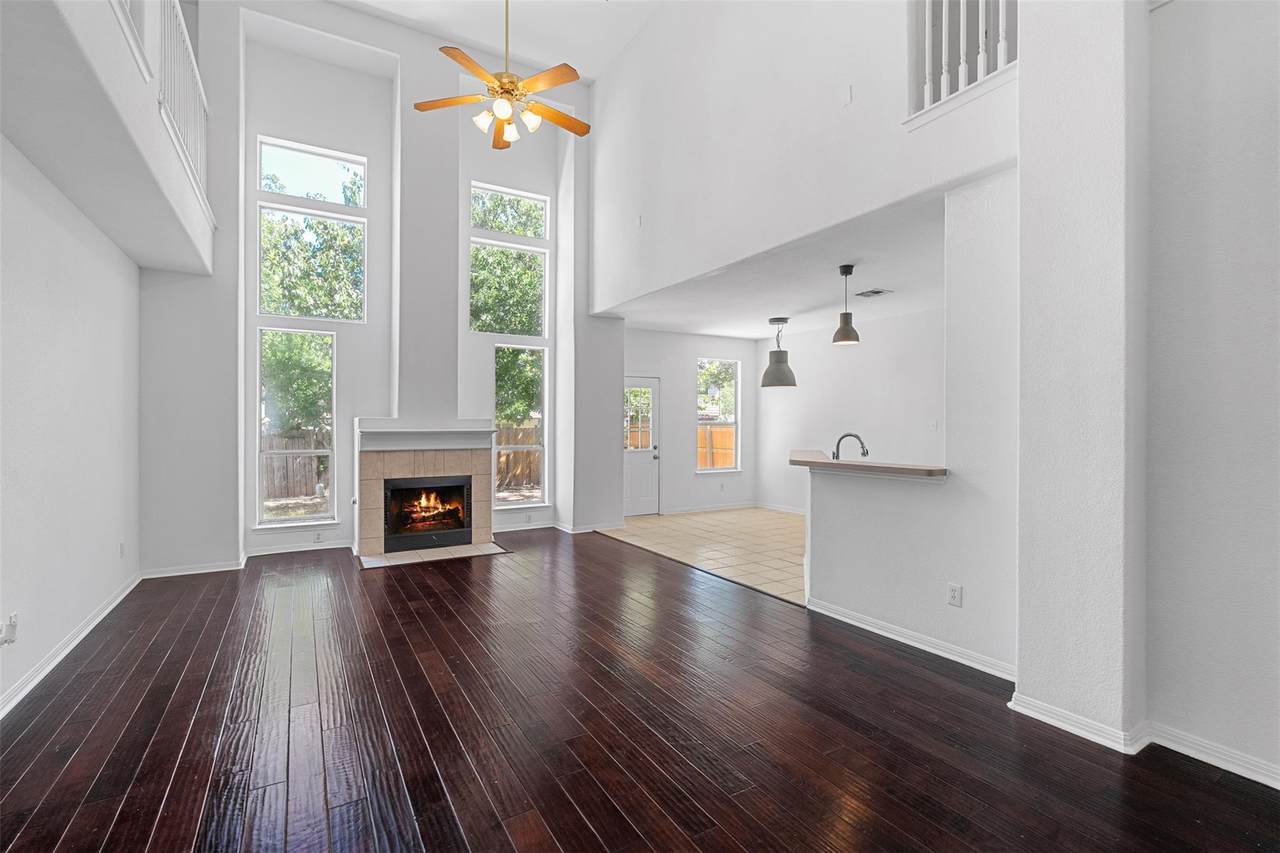 813 Caribou Ridge Trl - Photo 1