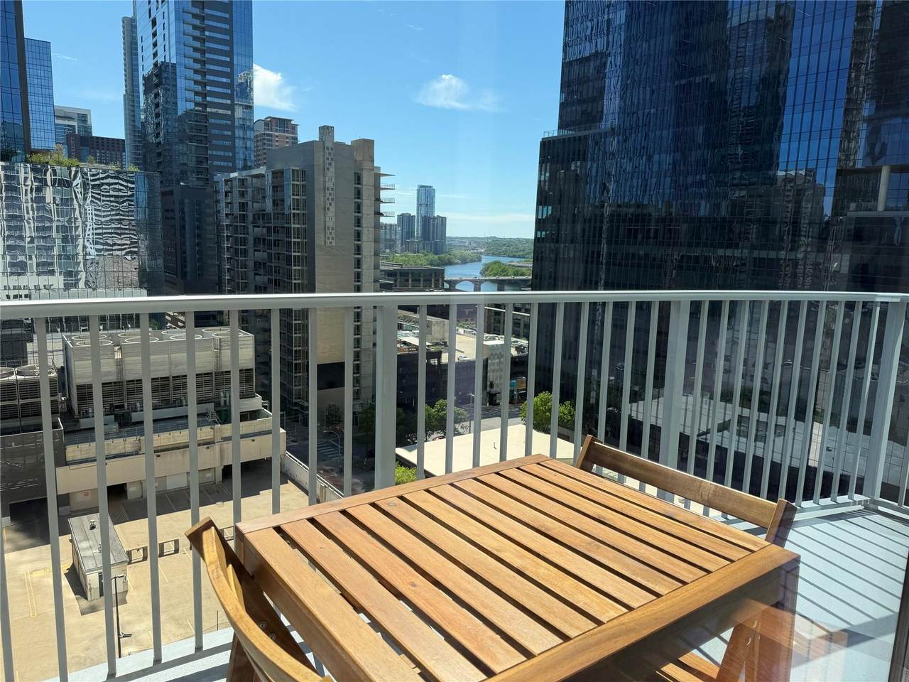 360 Nueces St - Photo 1