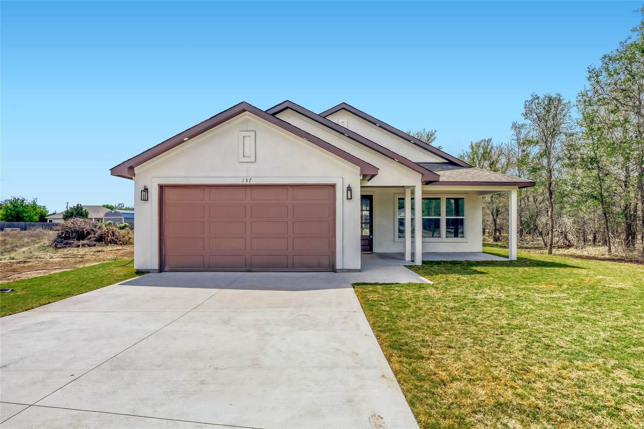 137 E Pauwela Ln - Photo 1