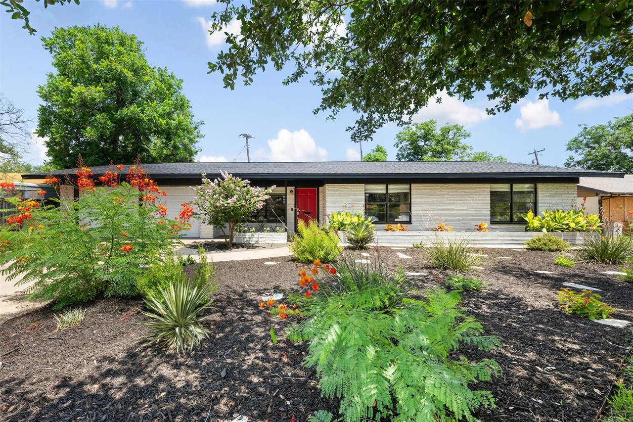 1806 Rogge Ln - Photo 1