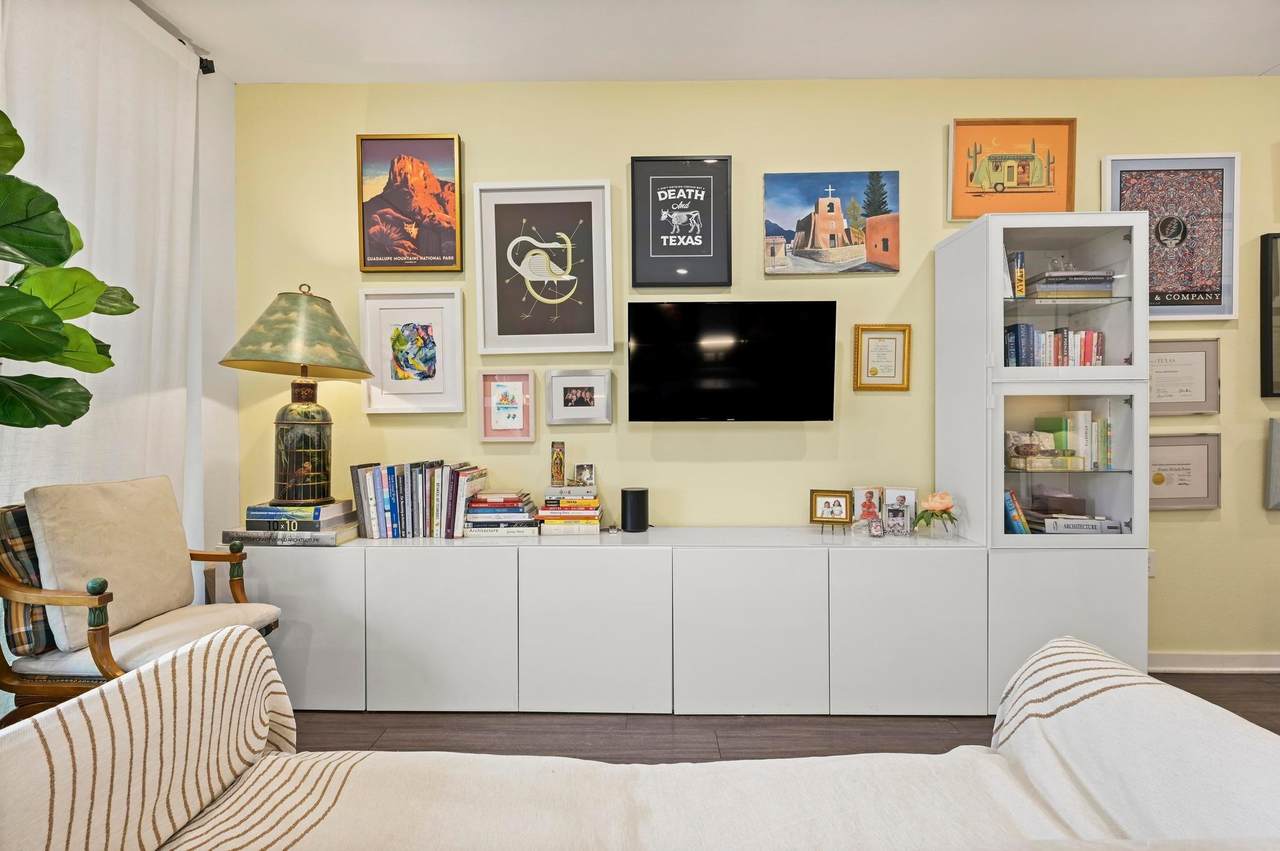 https://bt-photos.global.ssl.fastly.net/austin/1280_boomver_9_7307208-2.jpg
