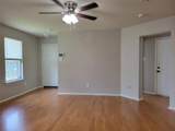 1005 Burgess Dr - Photo 3