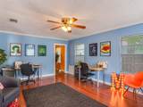 1509 Koenig Ln - Photo 6