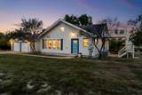 1025 Lake Shore Dr - Photo 2