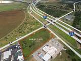 000 Ih-35 & Fm 1581 - Photo 2