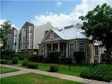 915 23rd St - Photo 1