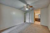 1202 Thorpe Ln - Photo 14