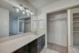 1202 Thorpe Ln - Photo 15