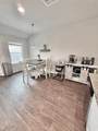 217 Yoakum St - Photo 4